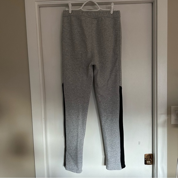 Puma Sweats - Picture 2 of 4